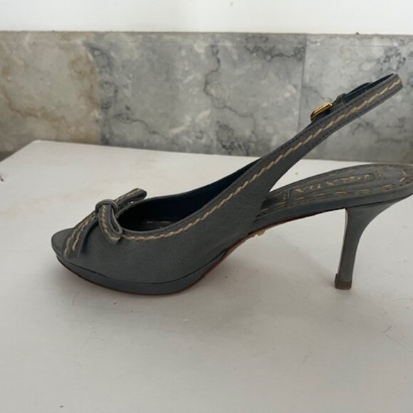 PRADA Blue Leather Heels Straps peep toe with bow accent - Picture 3 of 6